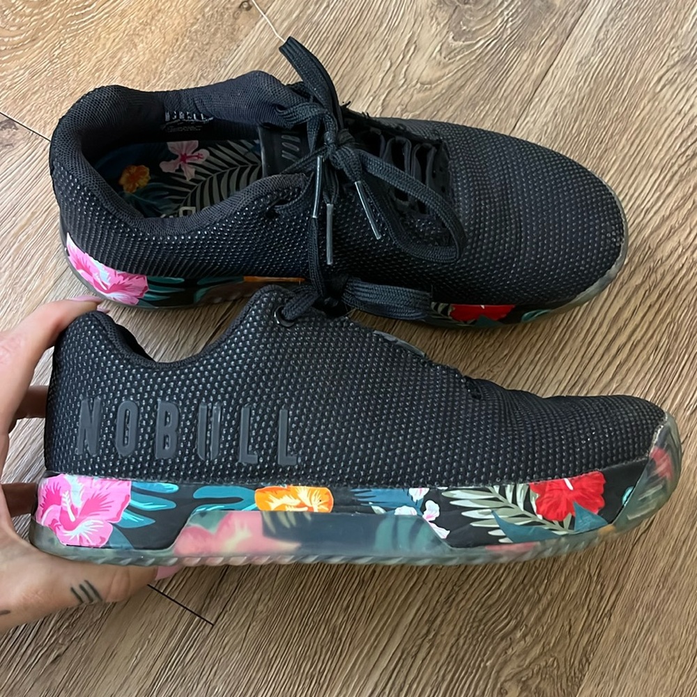 Gently worn tropical trainer+ NoBull • rare